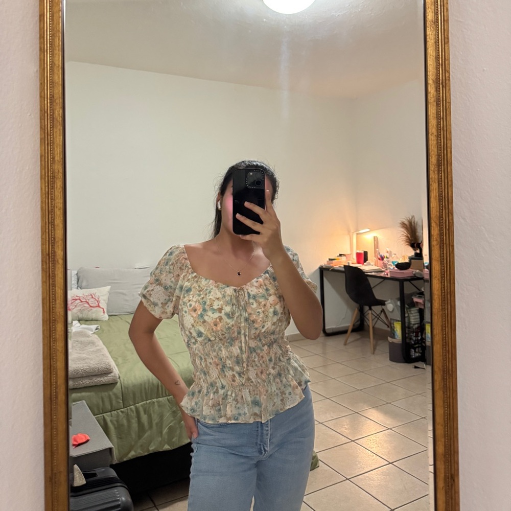Floral Puff Sleeve Top